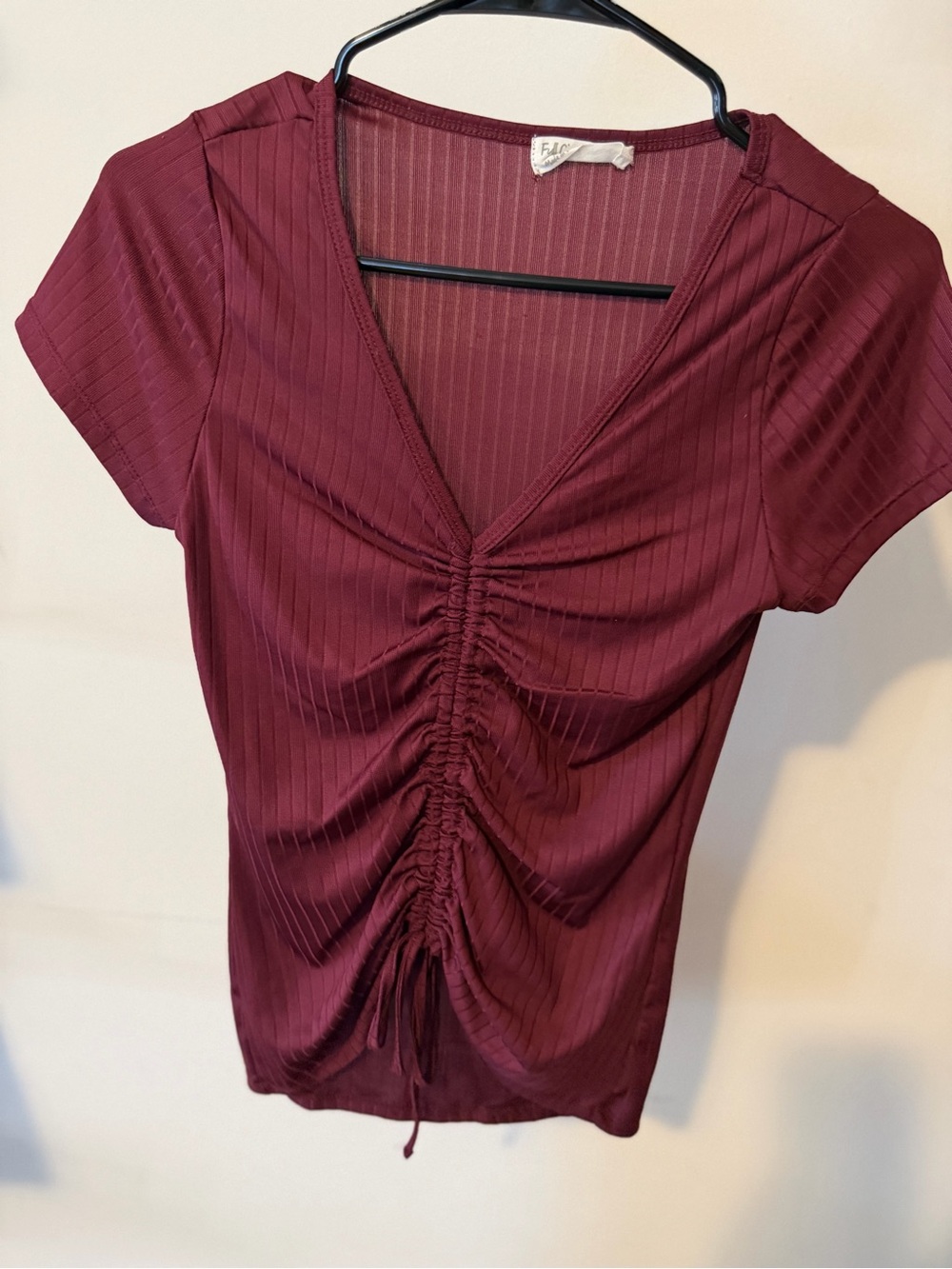 Ruched V-Neck Short Sleeve Top - Burgundy